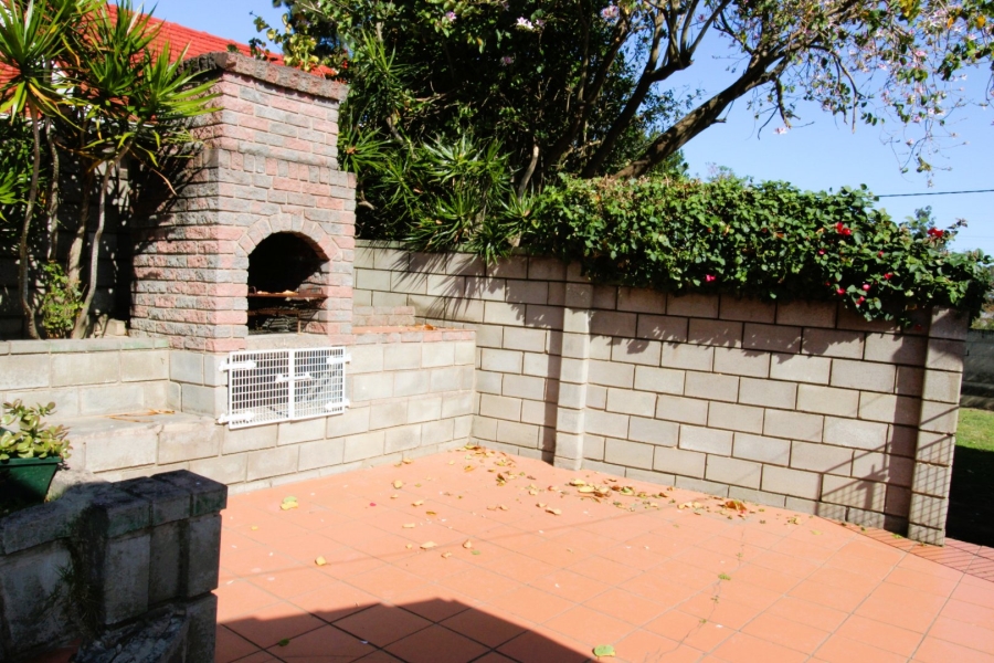 3 Bedroom Property for Sale in Cambridge West Eastern Cape